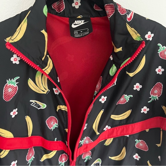 Nike Strawberry Banana Fruit Medium Windbreaker Track Jacket - Picture 3 of 7